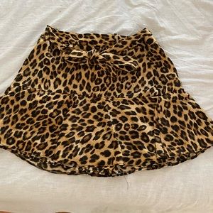 Zara Leopard “skort”. Skirt with shorts inside. Size Large. Side zipper.